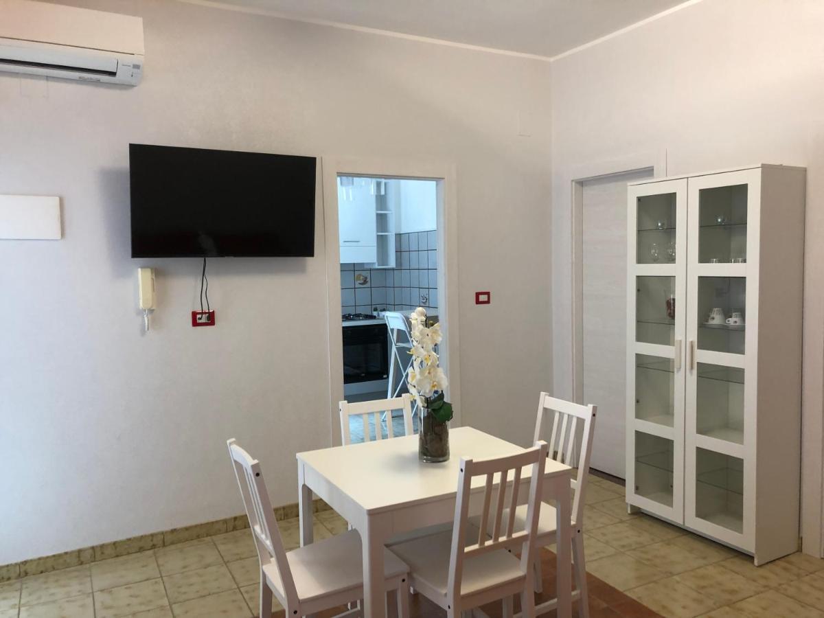 Holiday House In Lungomare Tysandros Giardini Naxos Εξωτερικό φωτογραφία